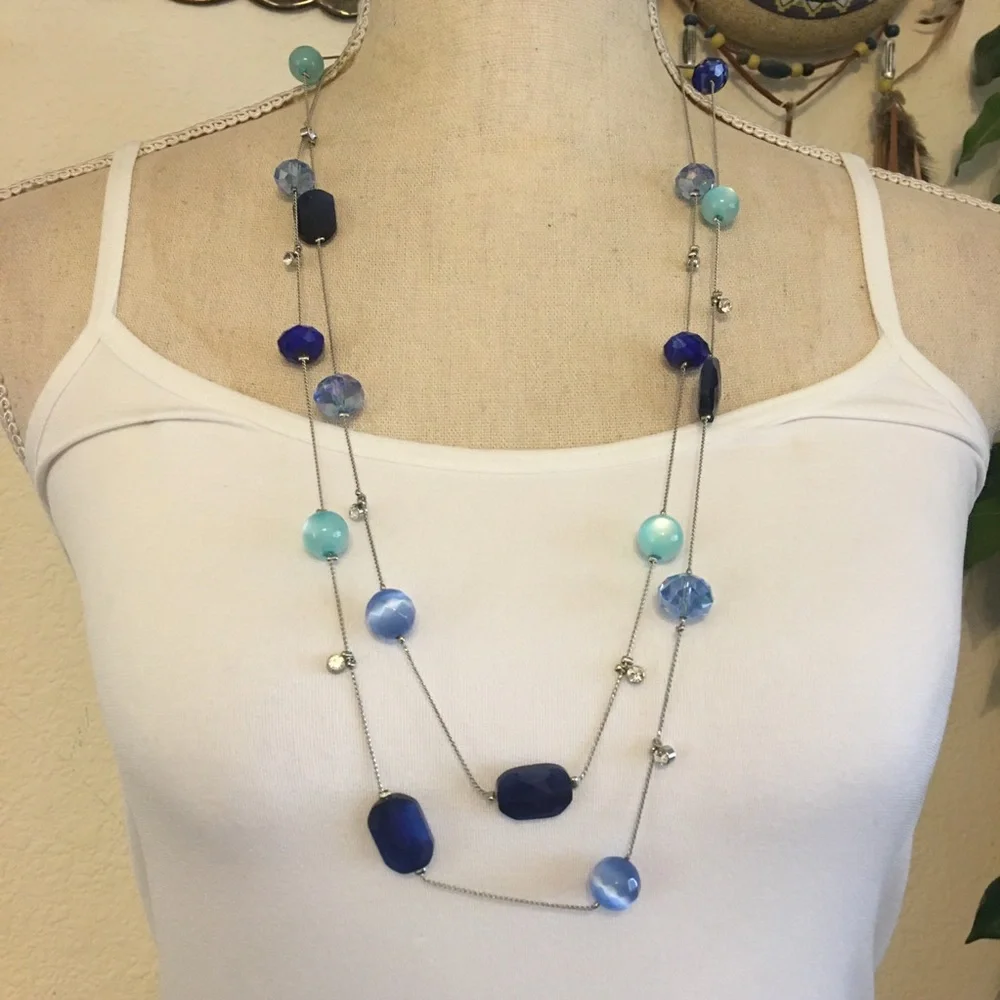 Blue tone glass beaded silver tone chain necklace